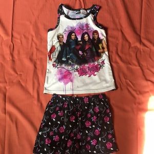 Descendants tank top and shorts